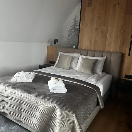 Orso Bruno - Z Widokiem Na Tatry